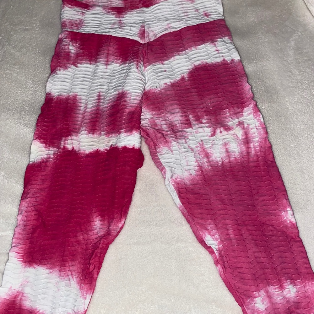 Booty by brabants pink and white cropped tie dye
